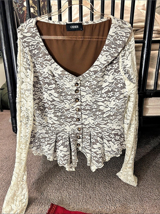 Cider Tops - Cider Lace V-neck Floral Button Long Sleeve Blouse